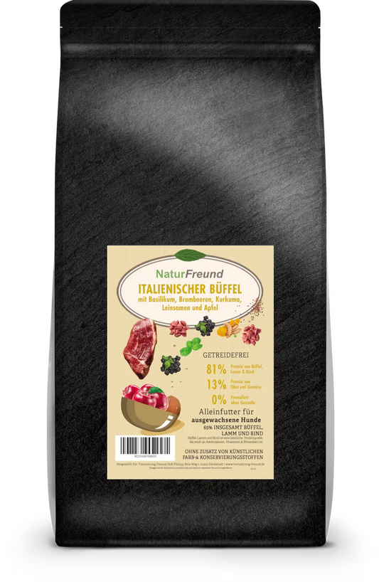NaturFreund SUPERFOOD Italienischer Büffel mit Basilikum, Brombeeren, Kurkuma, Leinsamen und Apfel